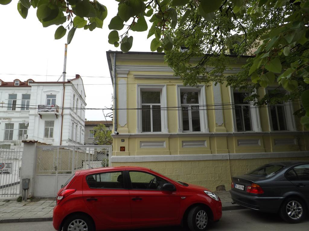 Hostel Rayska Yabalka Varna Extérieur photo