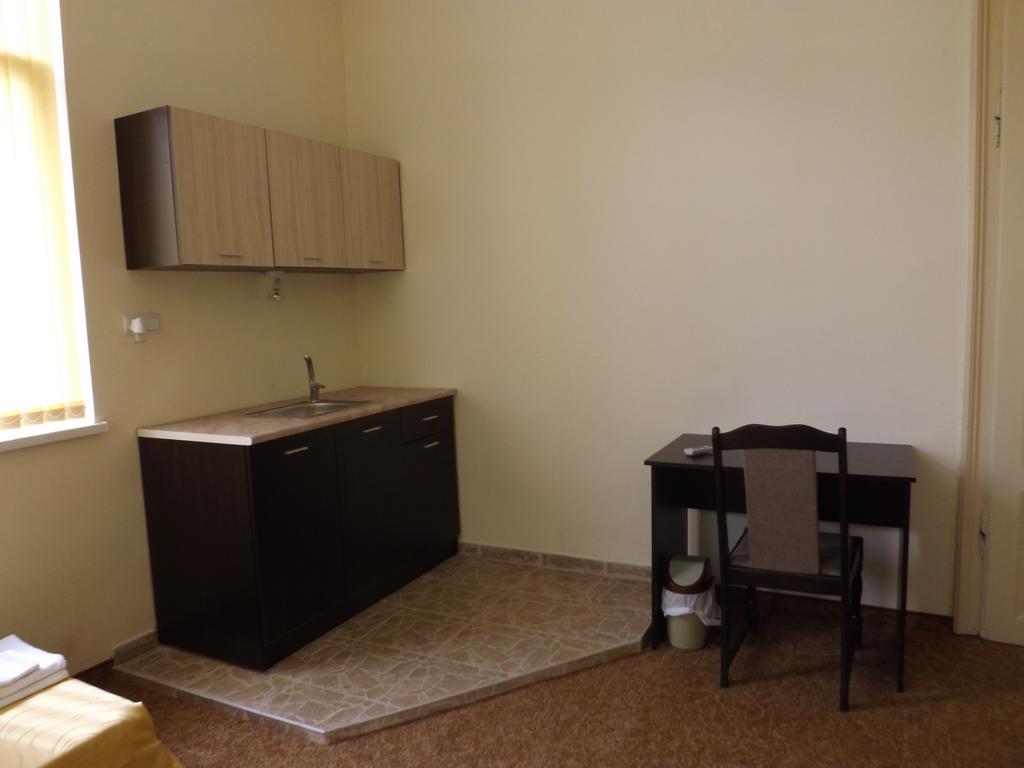 Hostel Rayska Yabalka Varna Chambre photo